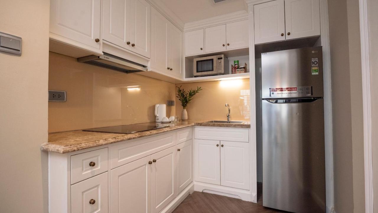 Celine Living - Khách sạn hẻo lánh