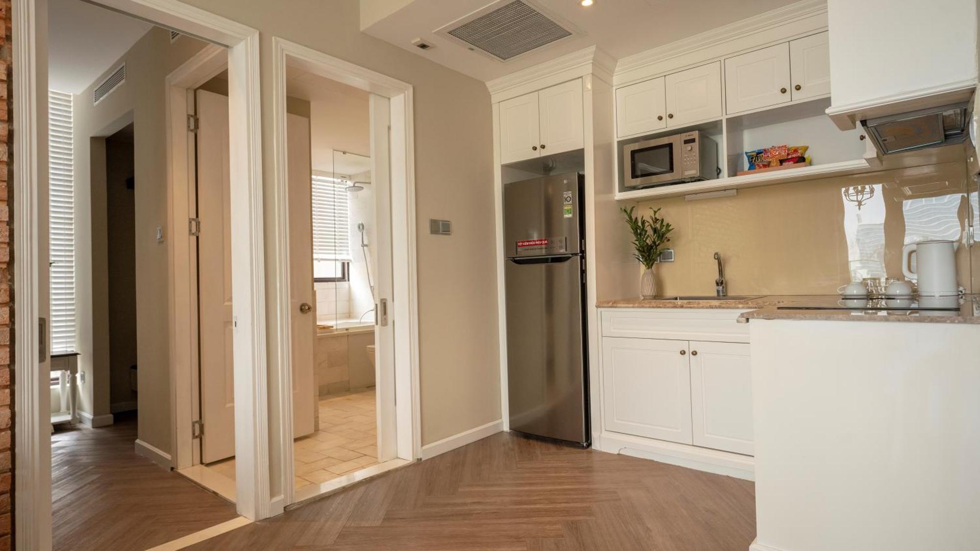 Celine Living - Khách sạn hẻo lánh